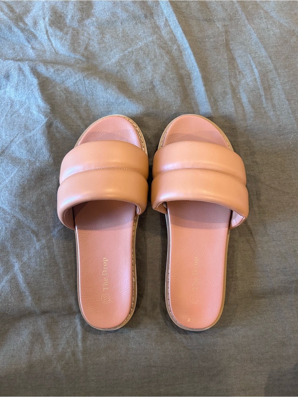 Women’s nude Slide Sandals